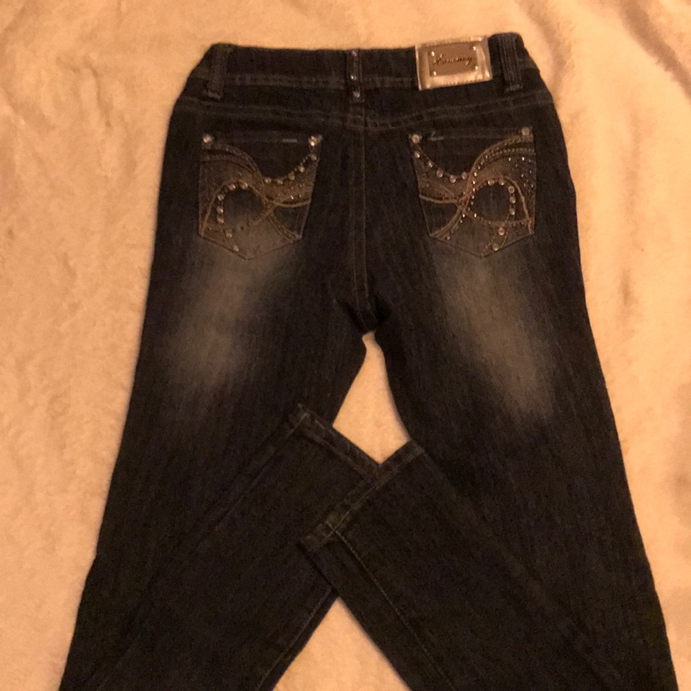 Howmy Jeans - Picture 2 of 5